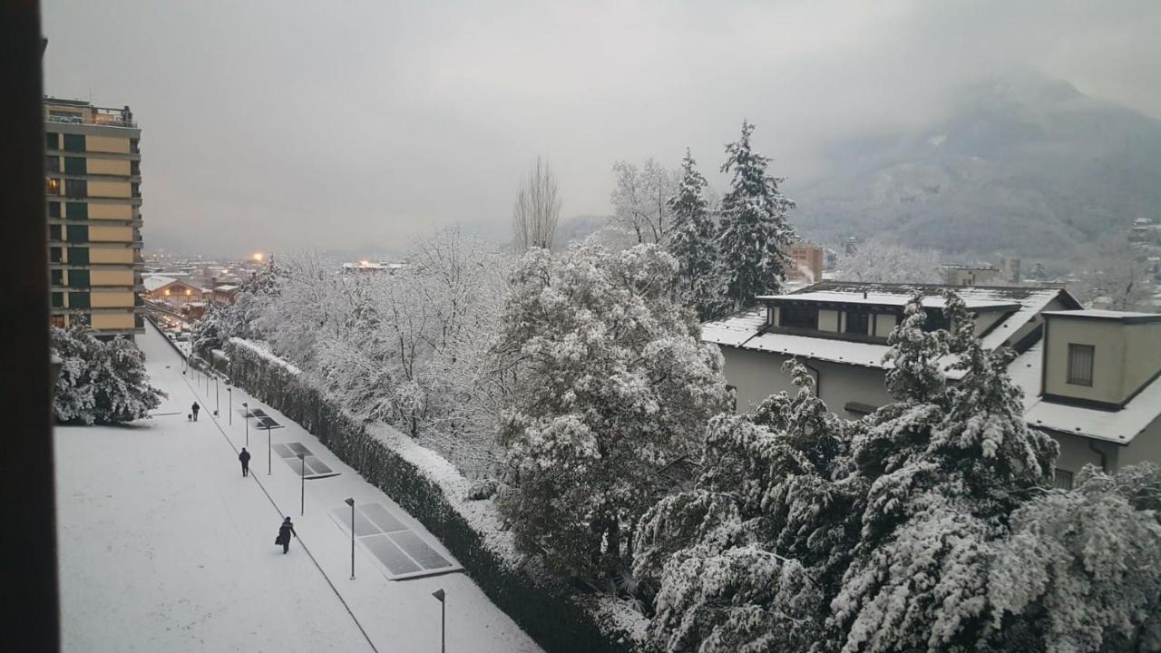 Spacious Bright Apartment Near City Center And Como Lake With Air Conditioning Lecco Eksteriør bilde
