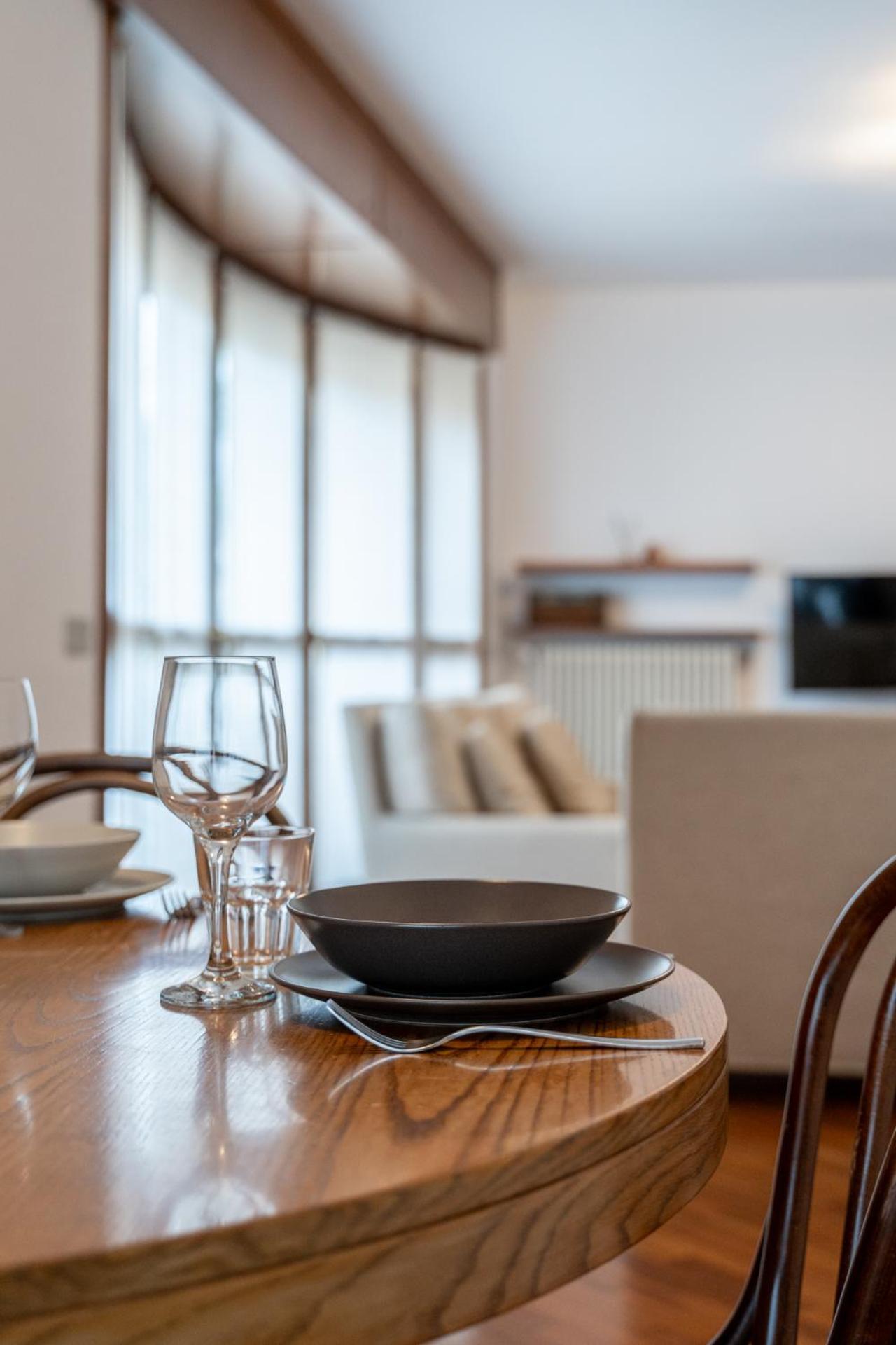 Spacious Bright Apartment Near City Center And Como Lake With Air Conditioning Lecco Eksteriør bilde