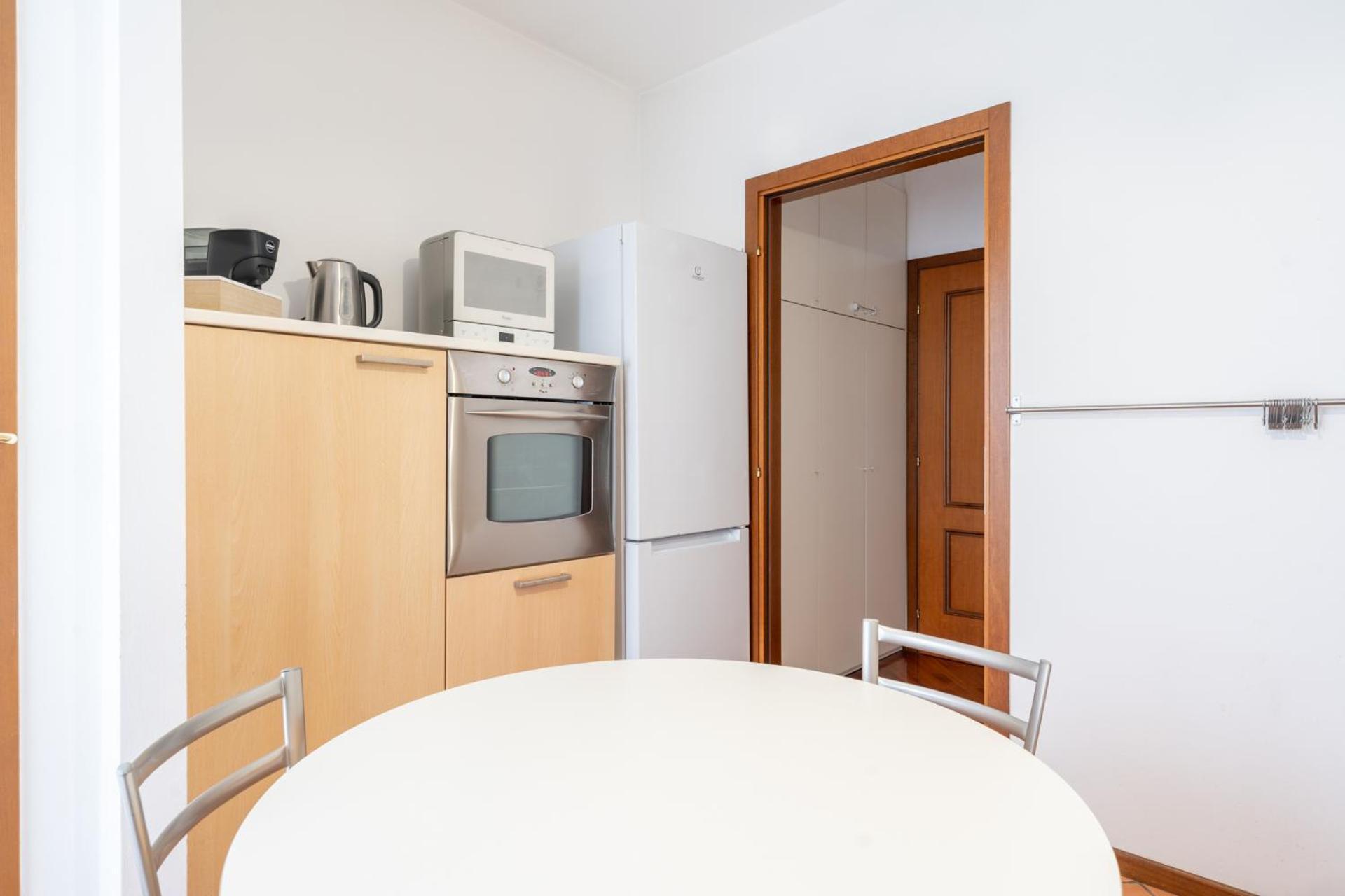 Spacious Bright Apartment Near City Center And Como Lake With Air Conditioning Lecco Eksteriør bilde