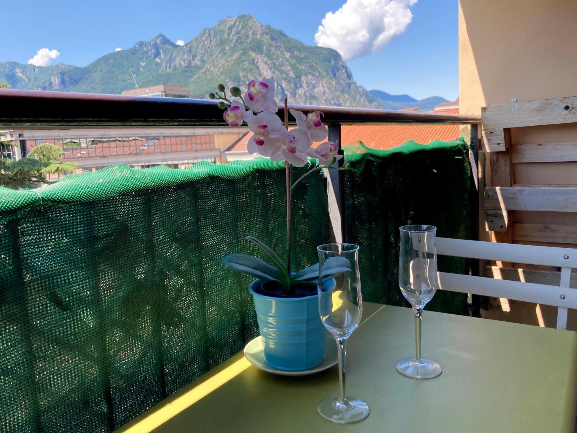 Spacious Bright Apartment Near City Center And Como Lake With Air Conditioning Lecco Eksteriør bilde